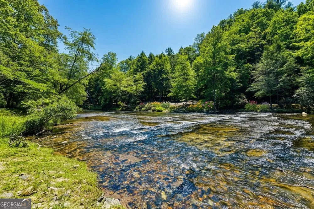 909 High Shoals DR Dahlonega, GA 30533