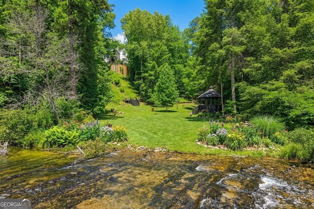 909 High Shoals DR Dahlonega, GA 30533