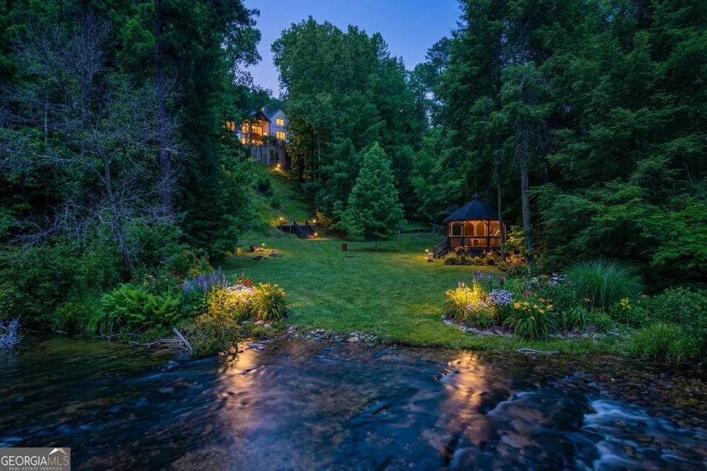 909 High Shoals DR Dahlonega, GA 30533