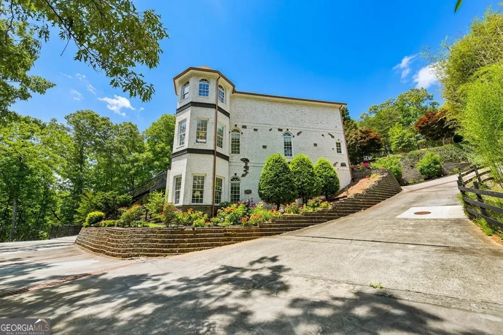 909 High Shoals DR Dahlonega, GA 30533