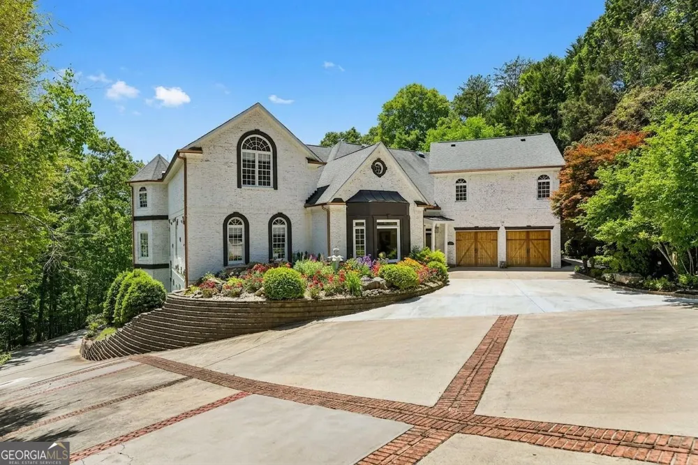 909 High Shoals DR Dahlonega, GA 30533