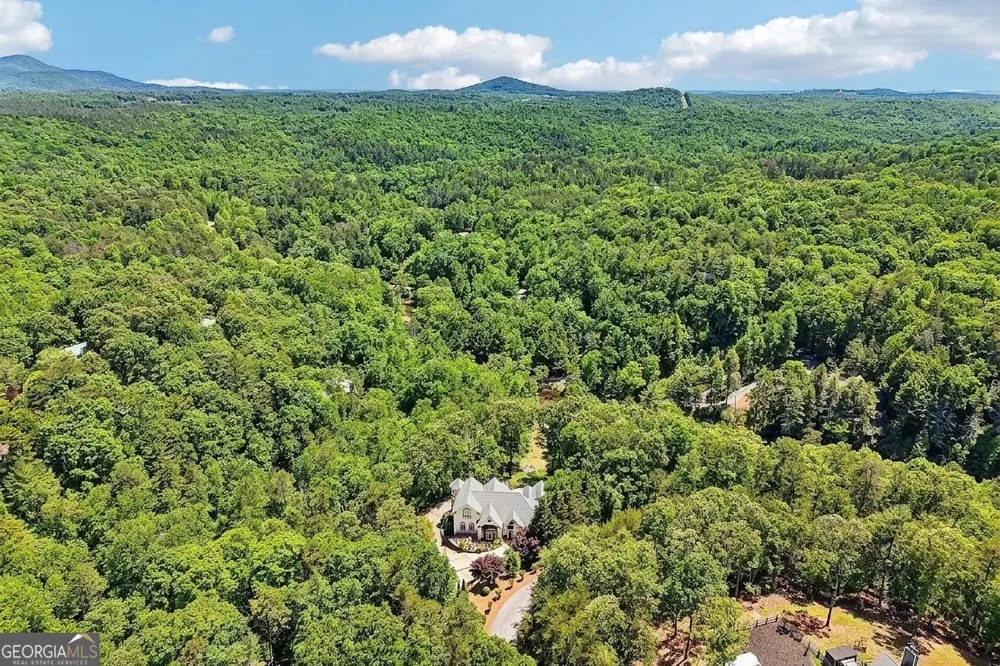 909 High Shoals DR Dahlonega, GA 30533