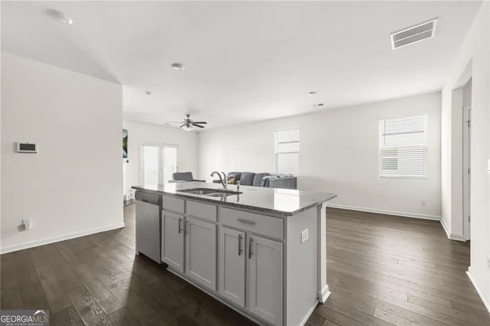 32 Graham Campbell LN Statham, GA 30666