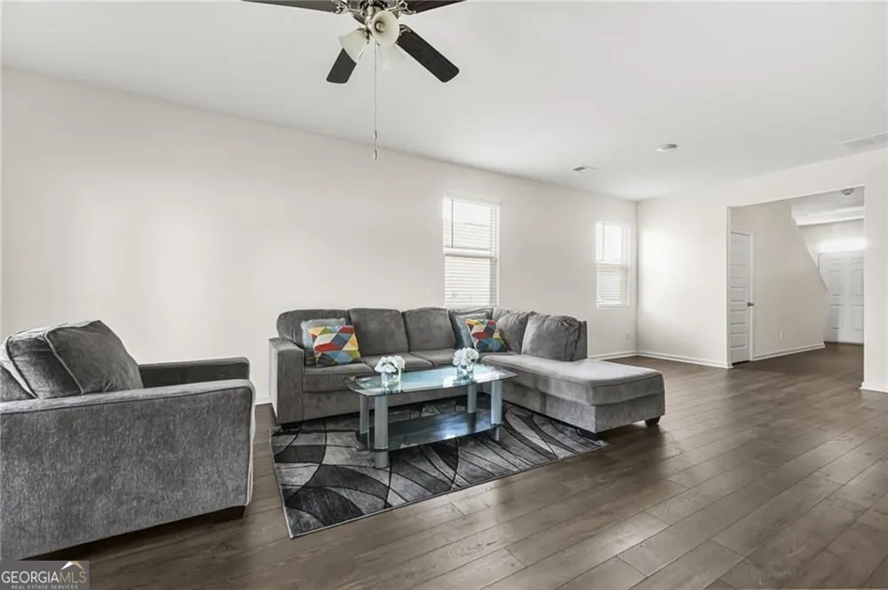 32 Graham Campbell LN Statham, GA 30666