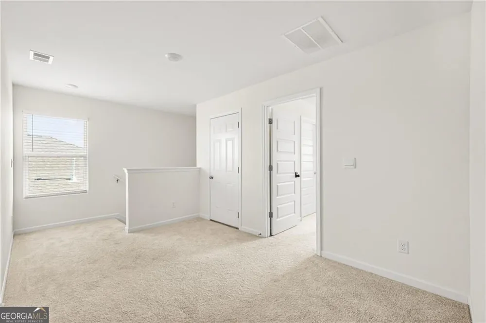 32 Graham Campbell LN Statham, GA 30666