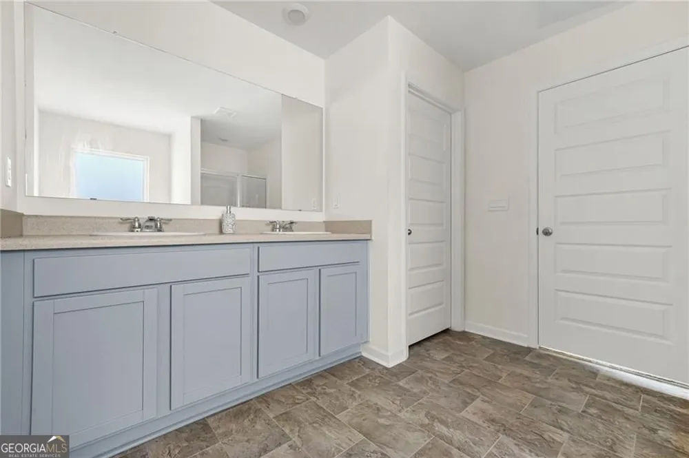 32 Graham Campbell LN Statham, GA 30666
