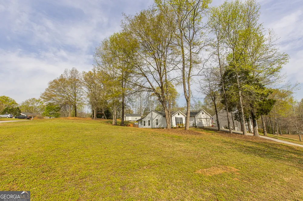 2216 Wagon Wheel TRL Statham, GA 30666