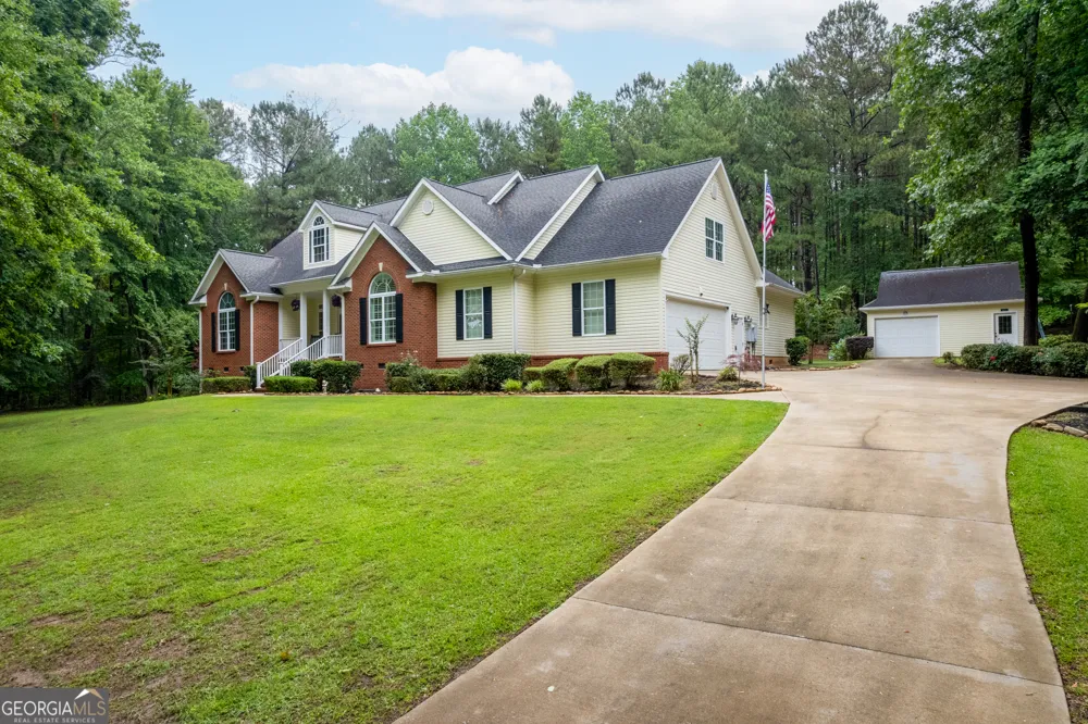 140 Honeysuckle RD NW Milledgeville, GA 31061