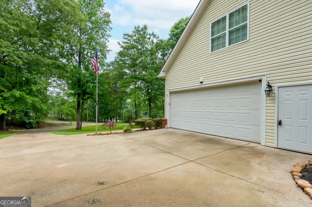 140 Honeysuckle RD NW Milledgeville, GA 31061