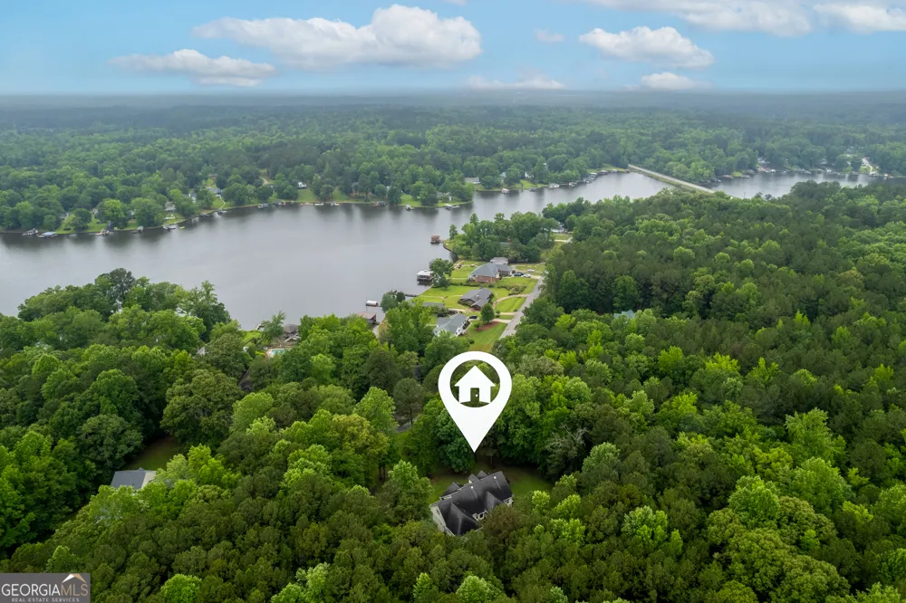 140 Honeysuckle RD NW Milledgeville, GA 31061