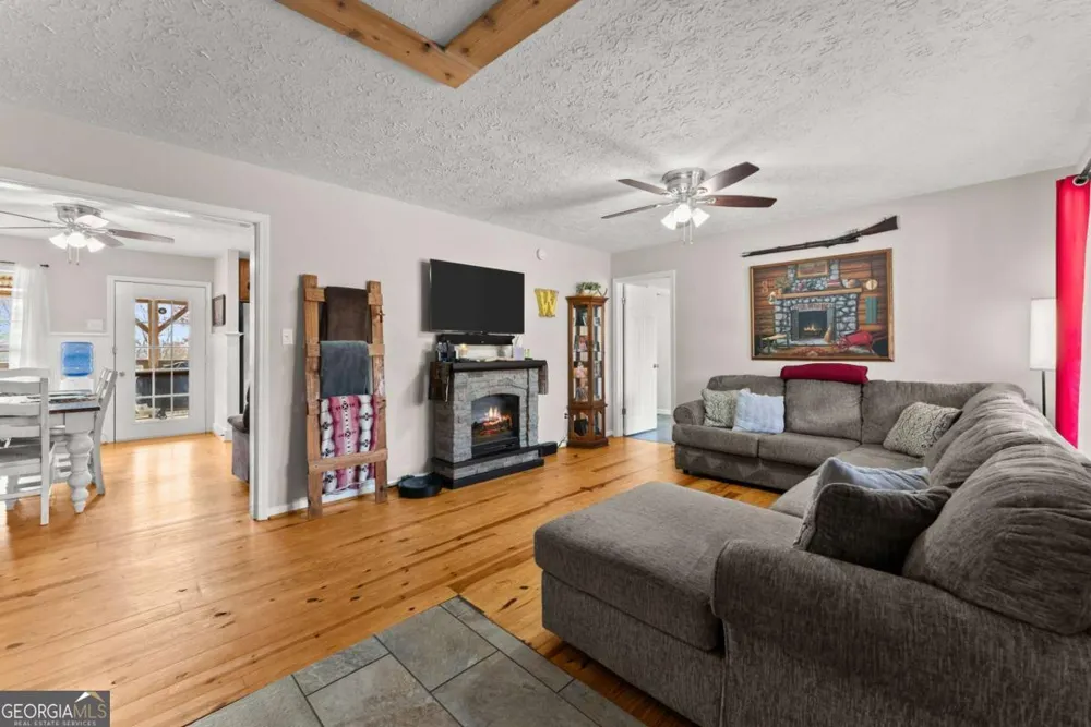 4264 Highway 105 Baldwin, GA 30511