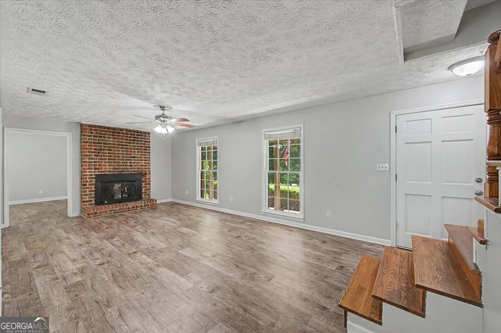 403 S SEQUOYAH CIR NE Calhoun, GA 30701