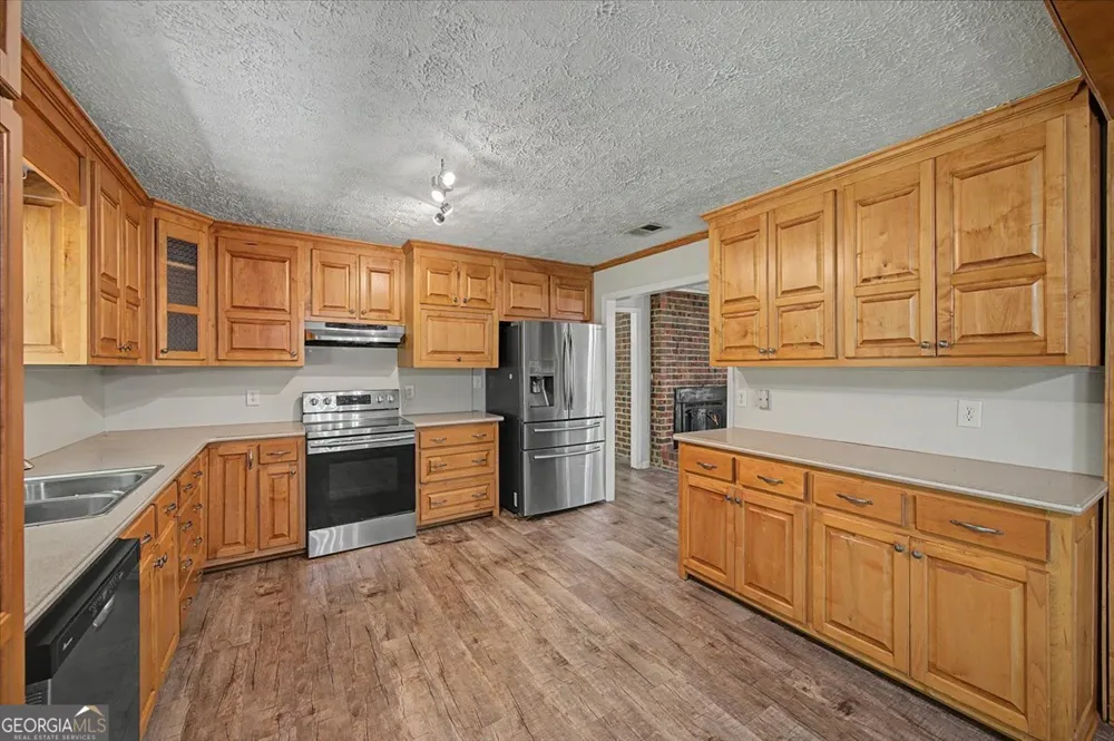 403 S SEQUOYAH CIR NE Calhoun, GA 30701