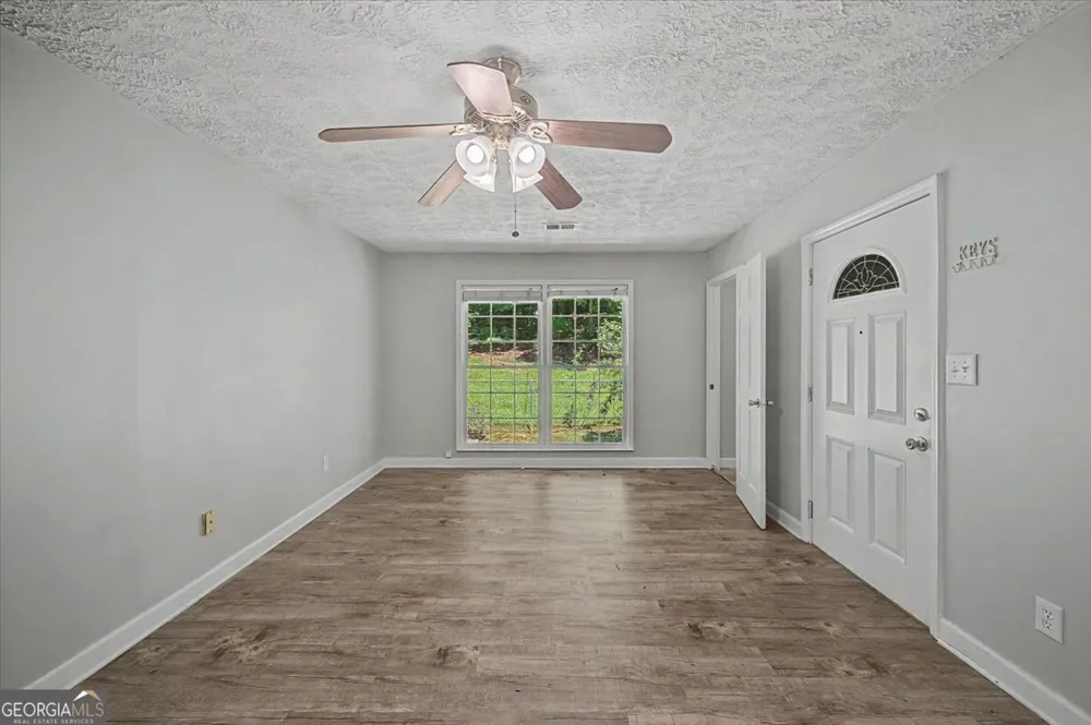 403 S SEQUOYAH CIR NE Calhoun, GA 30701