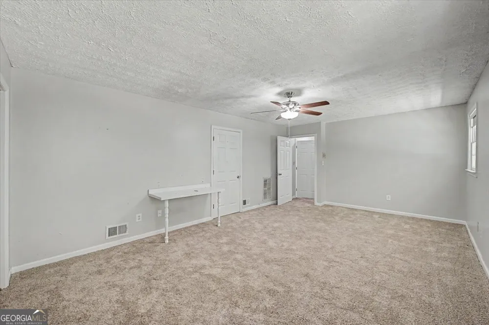 403 S SEQUOYAH CIR NE Calhoun, GA 30701