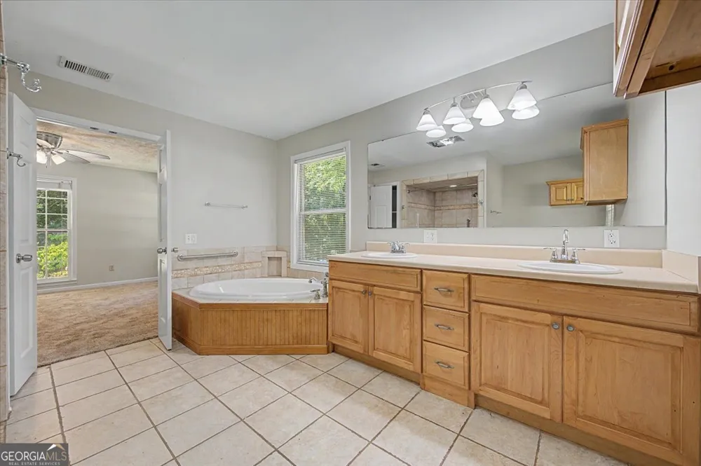 403 S SEQUOYAH CIR NE Calhoun, GA 30701