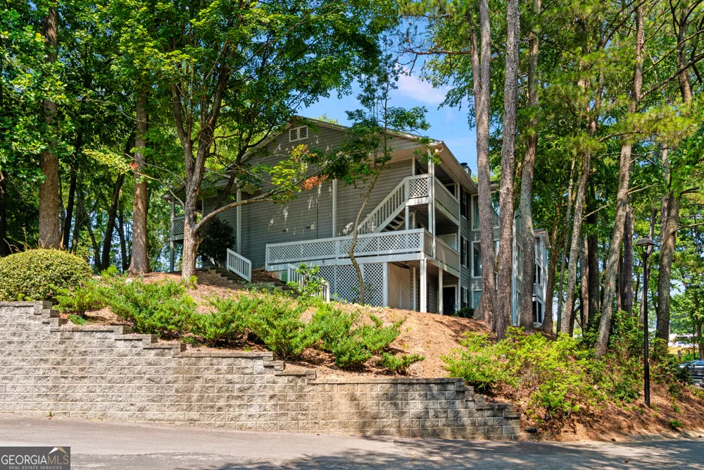 407 Natchez TRCE Sandy Springs, GA 30350