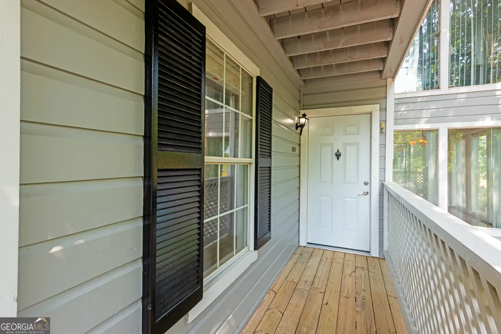 407 Natchez TRCE Sandy Springs, GA 30350