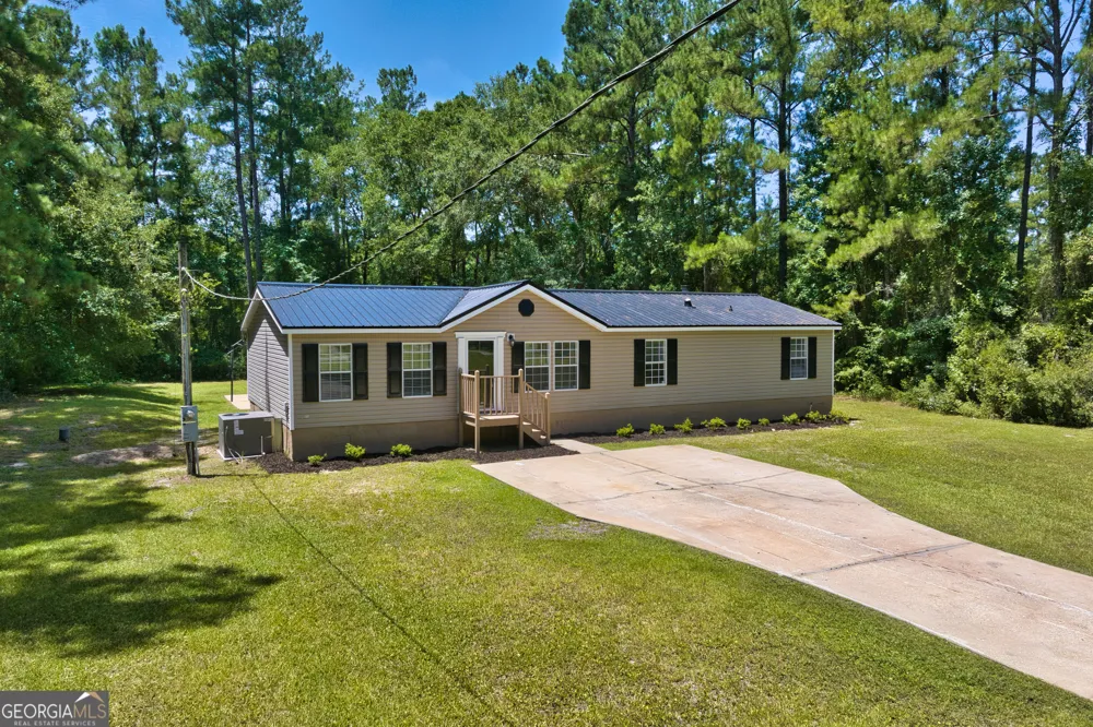 115 Melvin LN Kingsland, GA 31548