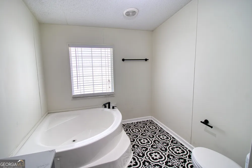 115 Melvin LN Kingsland, GA 31548