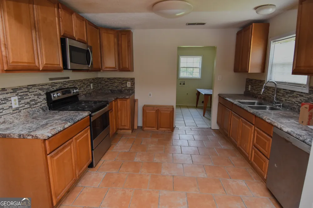 892 Thurston School RD Thomaston, GA 30286