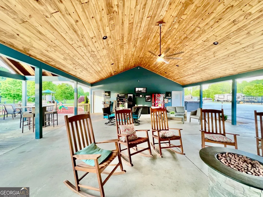 136 Mountain Meadows CIR Morganton, GA 30560