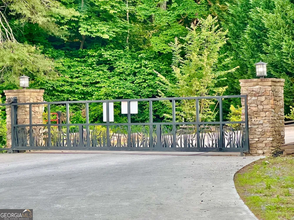 136 Mountain Meadows CIR Morganton, GA 30560