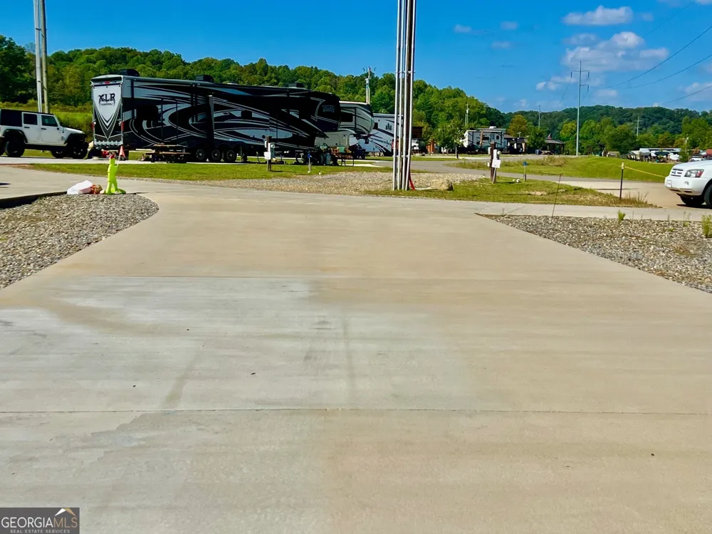 136 Mountain Meadows CIR Morganton, GA 30560
