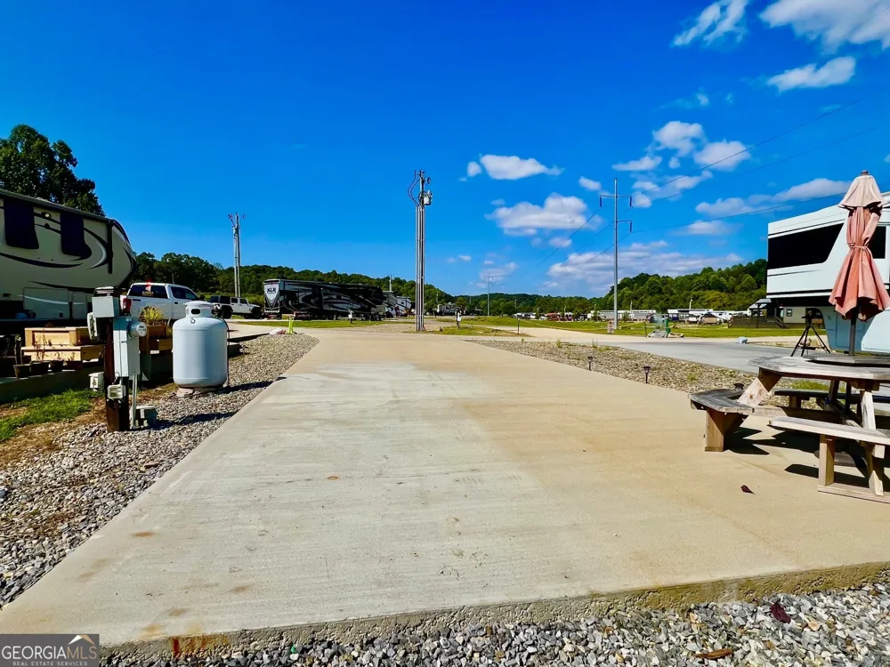 136 Mountain Meadows CIR Morganton, GA 30560