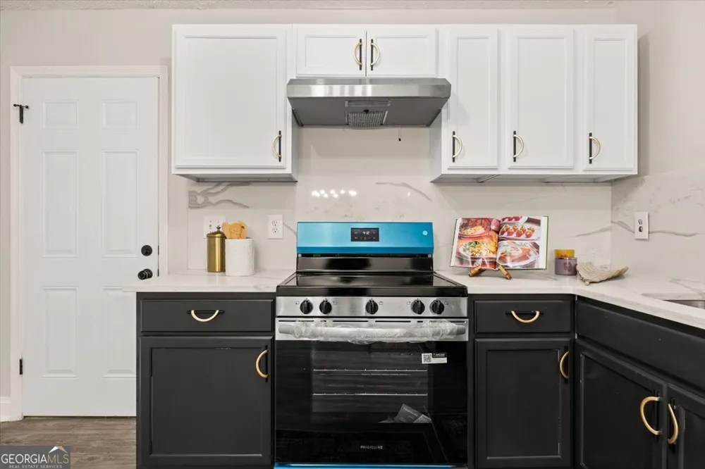 8185 Englewood TRL Riverdale, GA 30274