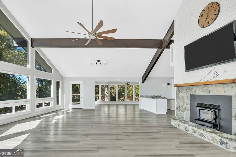 357 Johns WAY Talking Rock, GA 30175