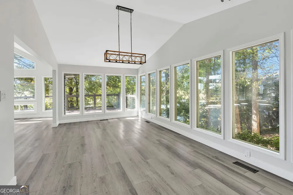 357 Johns WAY Talking Rock, GA 30175