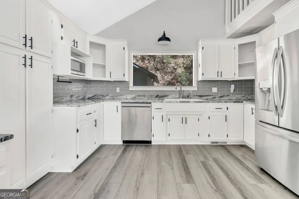 357 Johns WAY Talking Rock, GA 30175