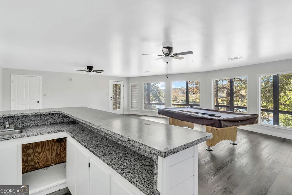357 Johns WAY Talking Rock, GA 30175