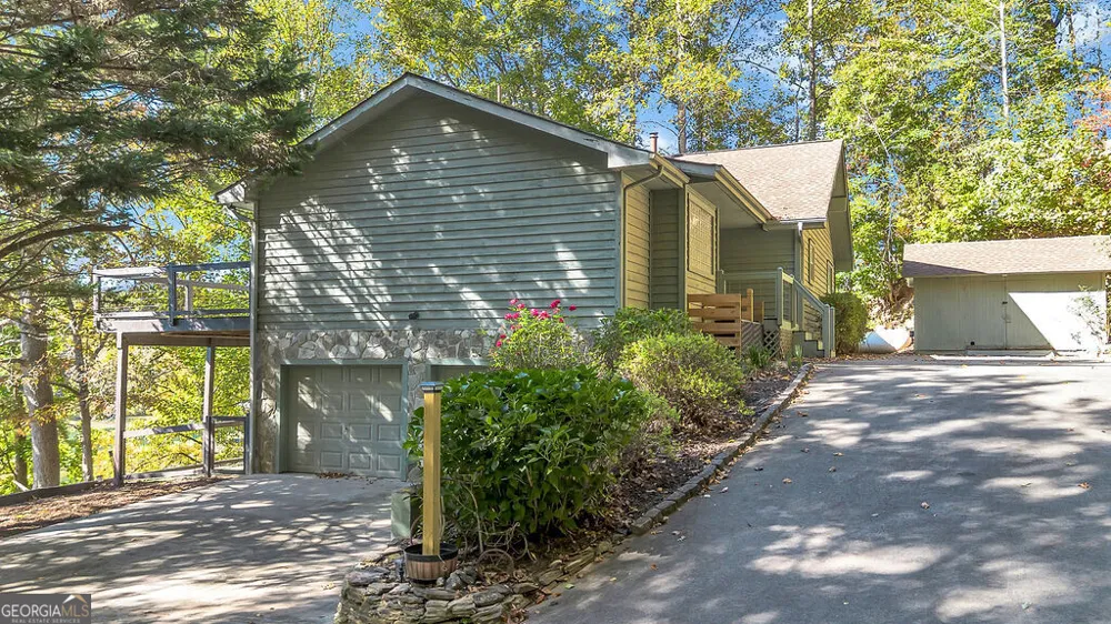 357 Johns WAY Talking Rock, GA 30175