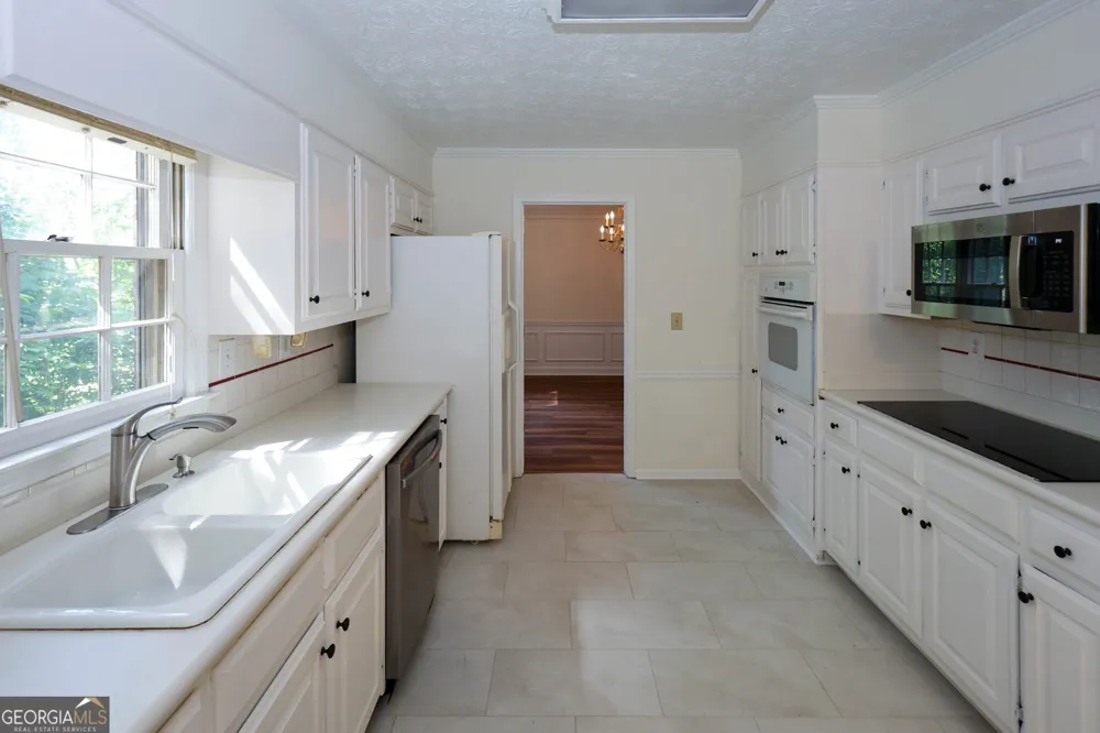 4128 Mayflower CT SW Lilburn, GA 30047