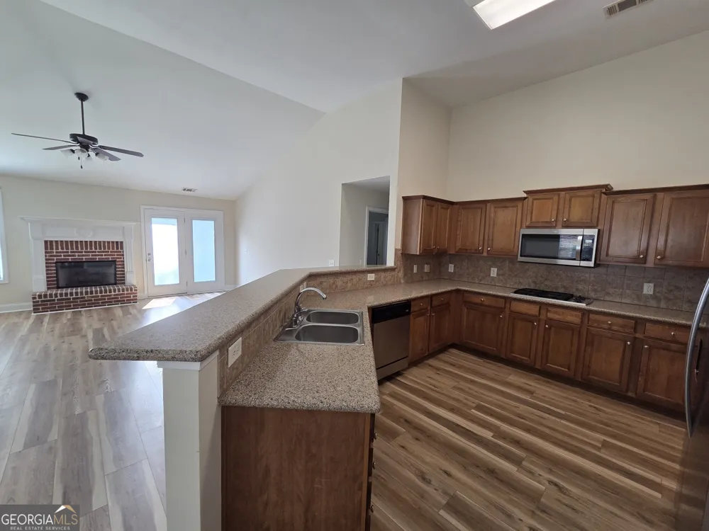 4213 Brentwood DR Buford, GA 30518