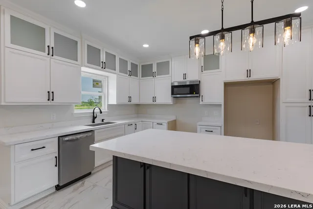 3129 Regina Dr Eagle Pass, TX 78852