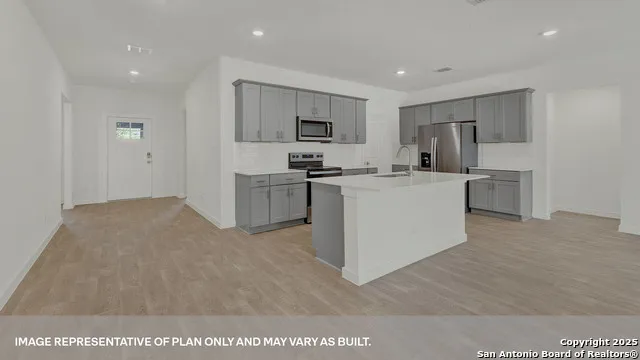 175 Teal Street Fredericksburg, TX 78624