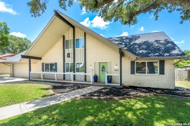 709 BALFOUR DR Windcrest, TX 78239