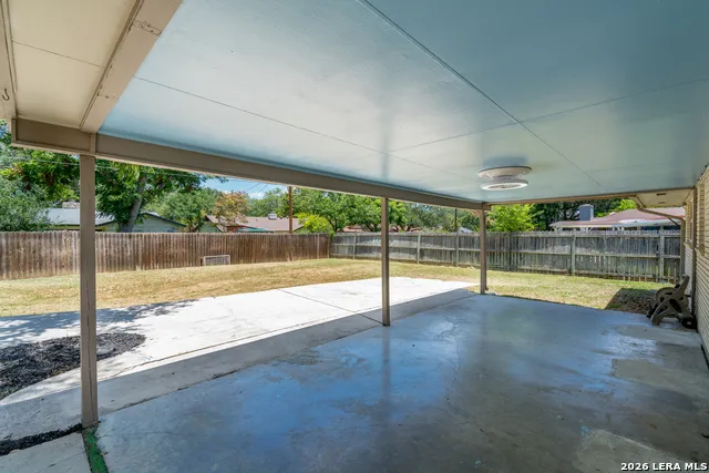 709 BALFOUR DR Windcrest, TX 78239