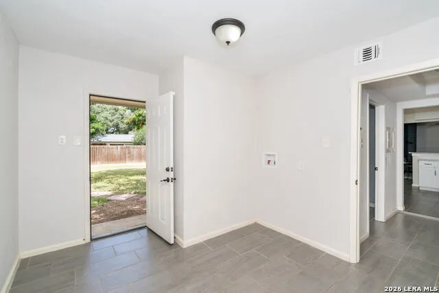 709 BALFOUR DR Windcrest, TX 78239