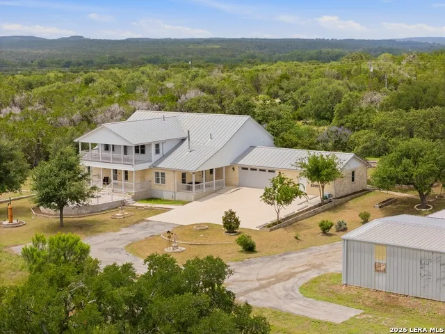 5621 Ranch Road 32 Blanco, TX 78606