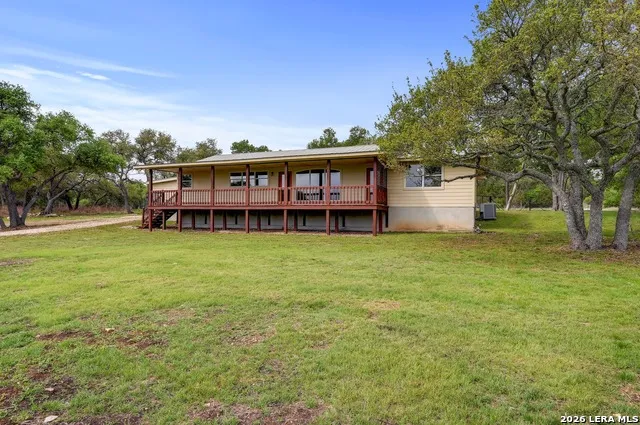 1267 RIVER BEND DR Blanco, TX 78606