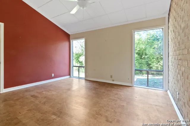 12031 Arms Way Live Oak, TX 78233