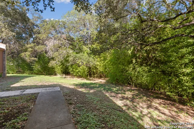 12031 Arms Way Live Oak, TX 78233