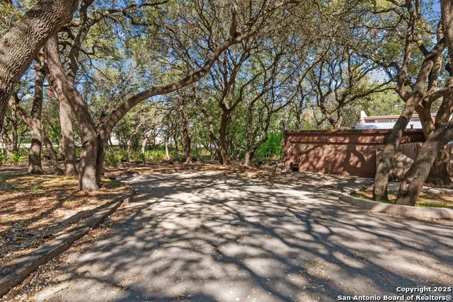 12031 Arms Way Live Oak, TX 78233