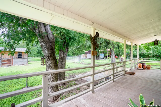 1107 Donna Kay Dr. Kerrville, TX 78028