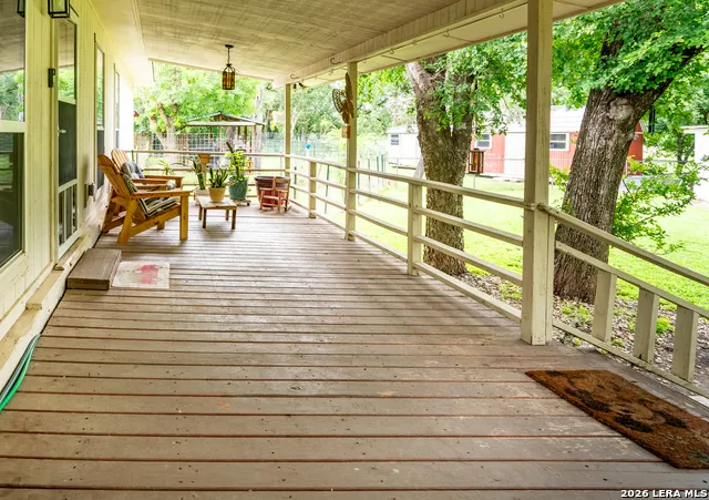 1107 Donna Kay Dr. Kerrville, TX 78028