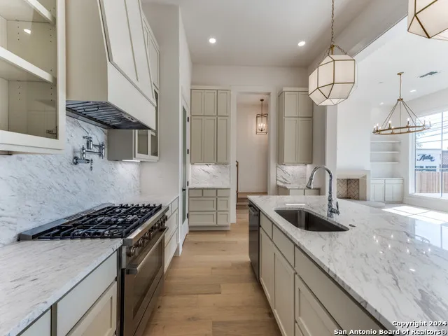103 E WILDWOOD #B San Antonio, TX 78212